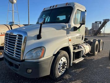Main image Freightliner Cascadia
